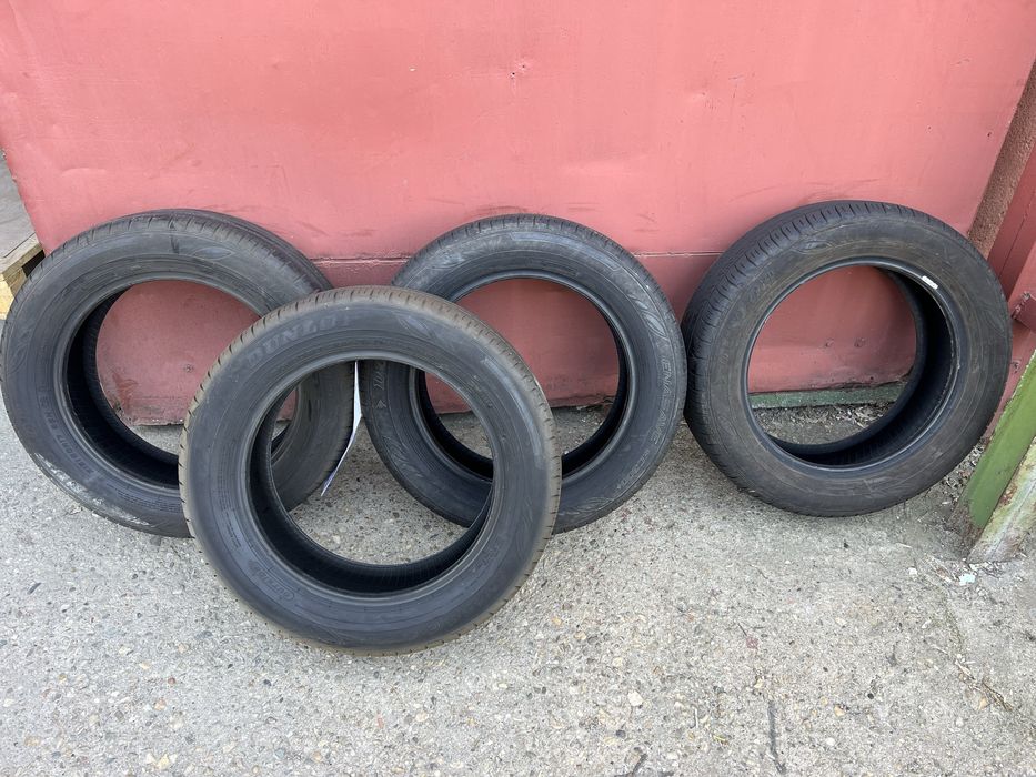 Dunlop Enasave EC300+ 215/60/R17