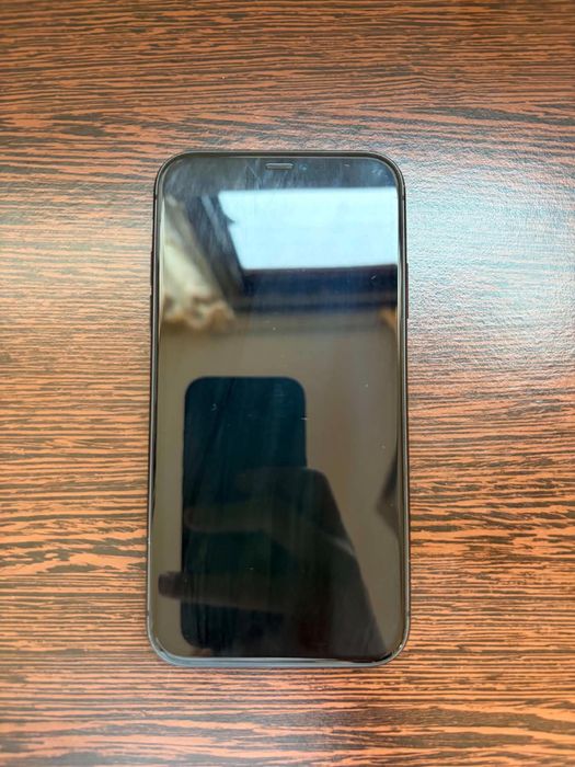 vand iphone 11 simplu