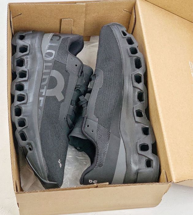 Нови мъжки маратонки On Cloudmonster 2 all black нови с кутия