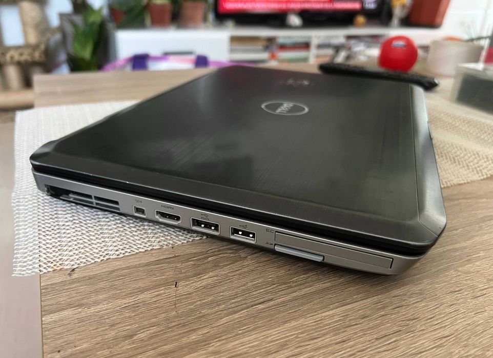 Laptop Dell Latitude E5420 fără HDD, RAM și încărcător defect
