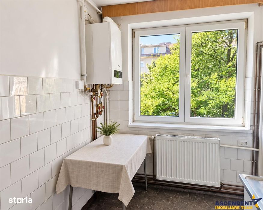 Apartament 2 camere, etaj 2, balcon, Central - Calea Bucuresti, Brasov