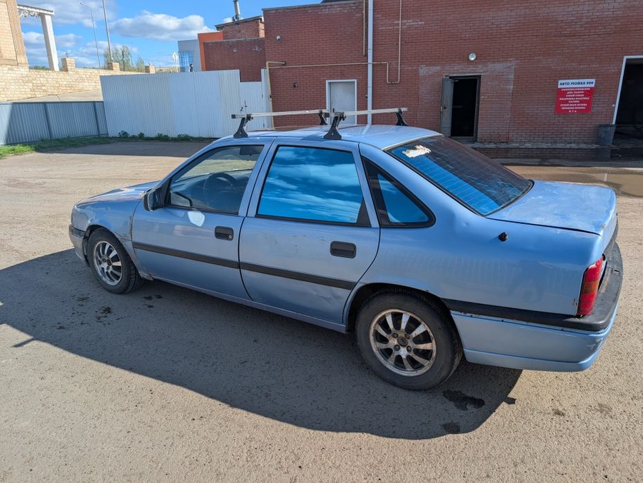 Opel Vectra A (1993г.)