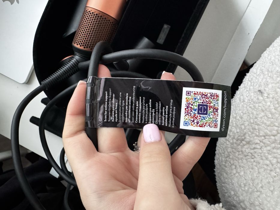 Нов Dyson Airwrap Co-anda2x