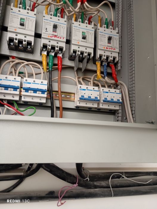 Профессиональный электрик