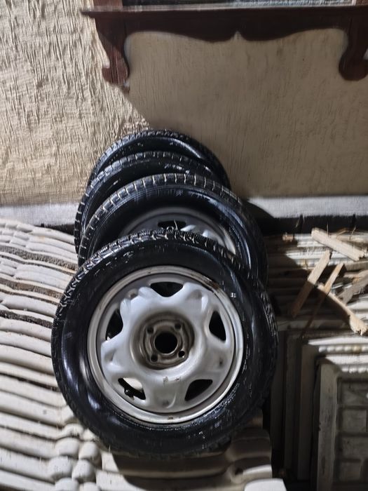 Продам резину с дисками R14