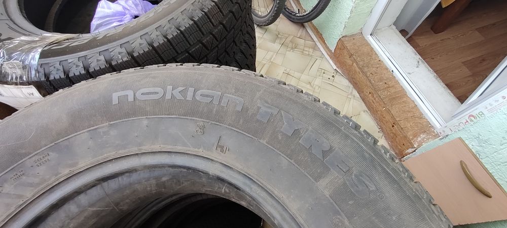 Шины летние 235 75 R16 БУ