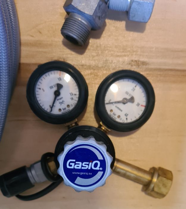 Редуктор кислородный, редуктор элегазовый.