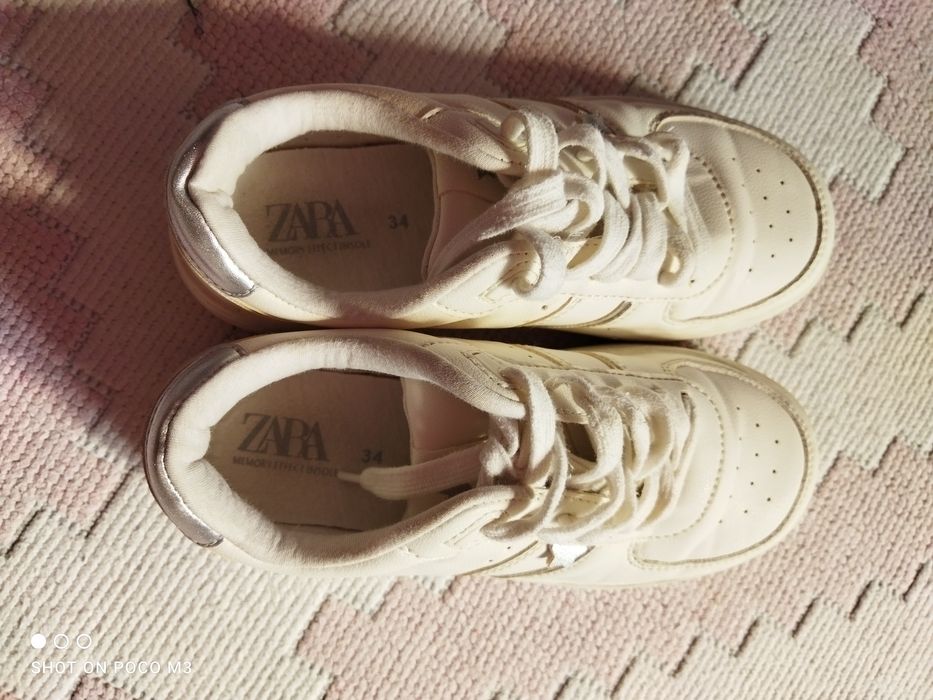 Кроссовки для девочки