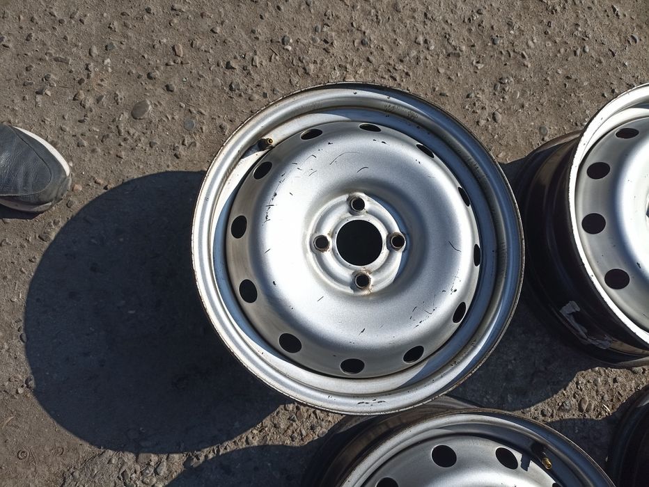 Железные диски R 15 ларгус, веста