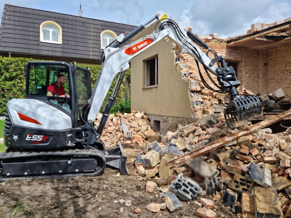 De vanzare pamant negru gradina.nisip.balast.moloz.bobcat.DEMOLARI