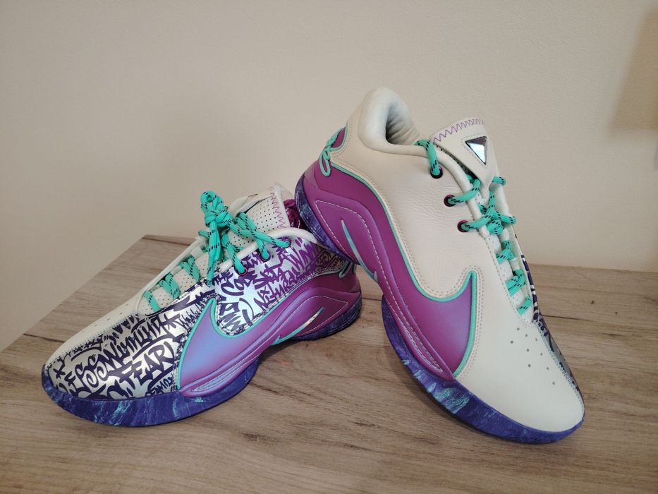 LeBron 22 Nr 40 ideal pentru baschet