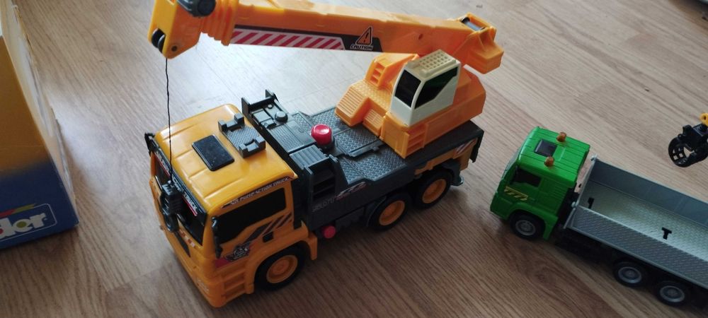 Детски кран , играчки