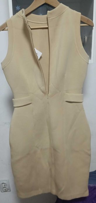 Rochie midi Guess
