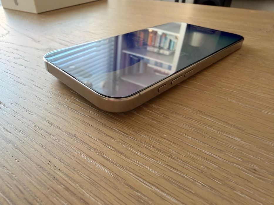 IPhone 16 Pro max 256 Гб в отличном состоянии