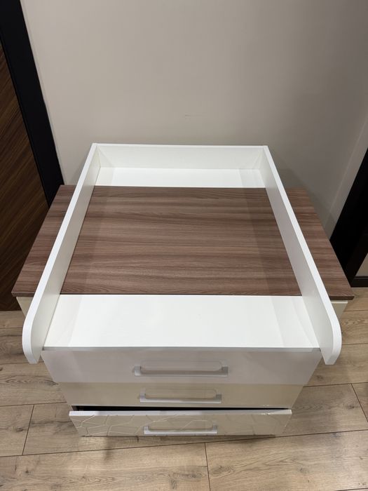 Комод и пеленальная доска