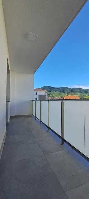închiriez apartament cu 1 cameră
