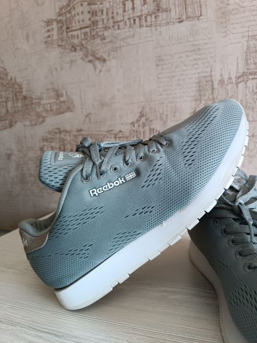 Оригинальные кроссы Reebok