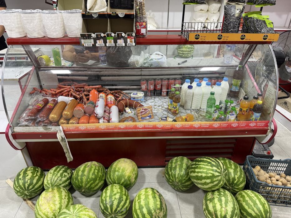 Savdo vitrinali sovutgich sotiladi