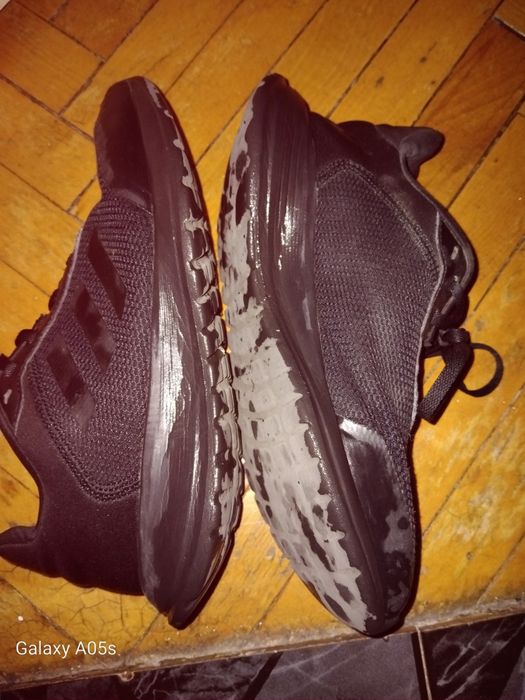 Адидас оригинални детски маратонки