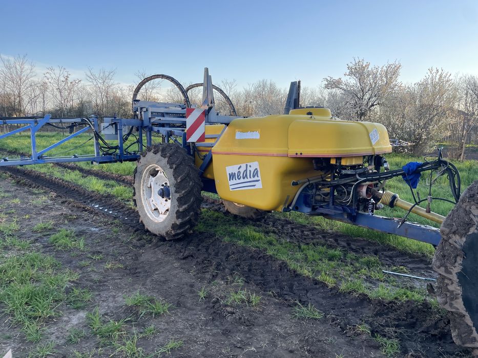 Instalatie erbicidat caruelle media 24m 2500 litri revizata