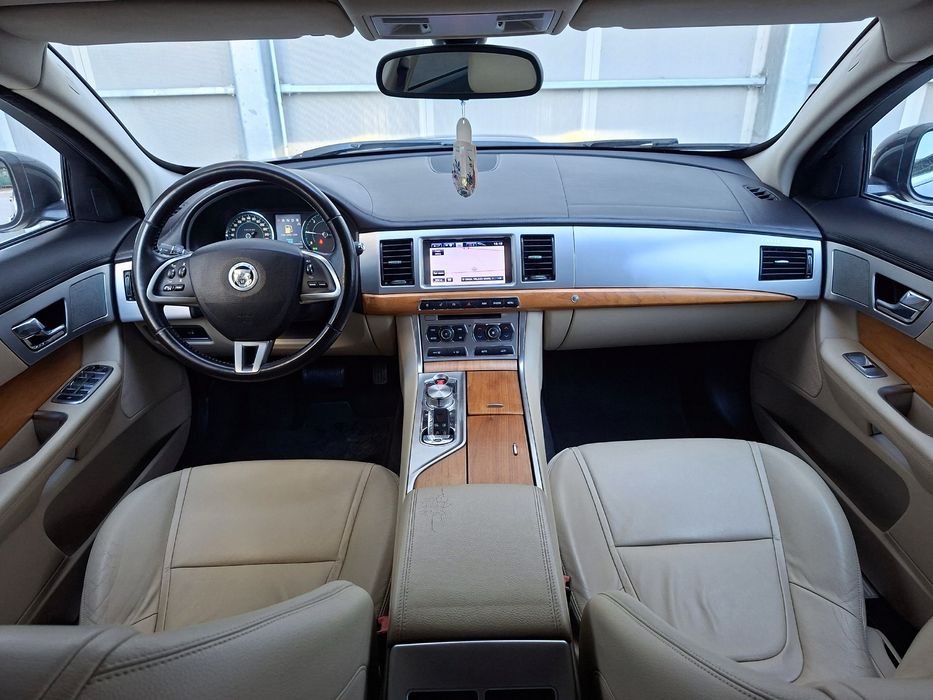 Jaguar XF 2014 2.2 diesel 160 cai