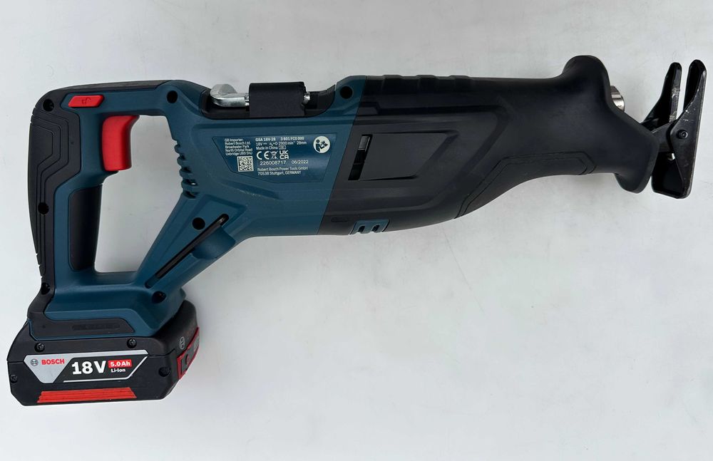 BOSCH GSA 18V-28 -Безчетков саблен трион 2x18V 5.0Ah неразличим от нов