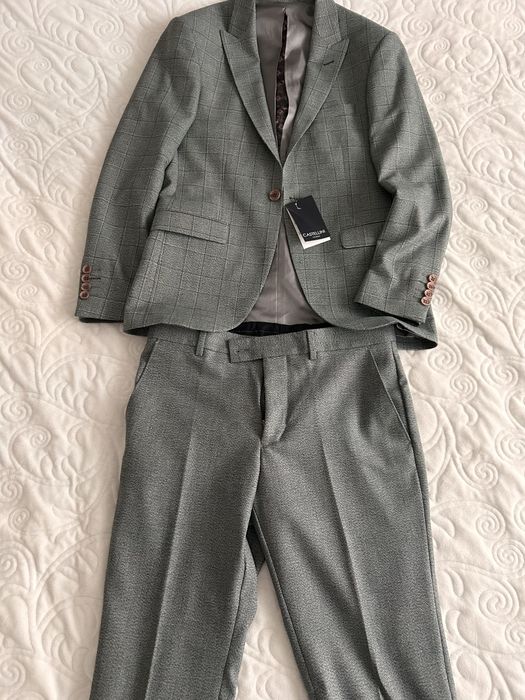 Costum pt baieti-Castelinni