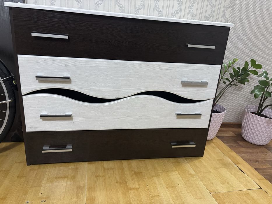 Продам камод состояние хороший