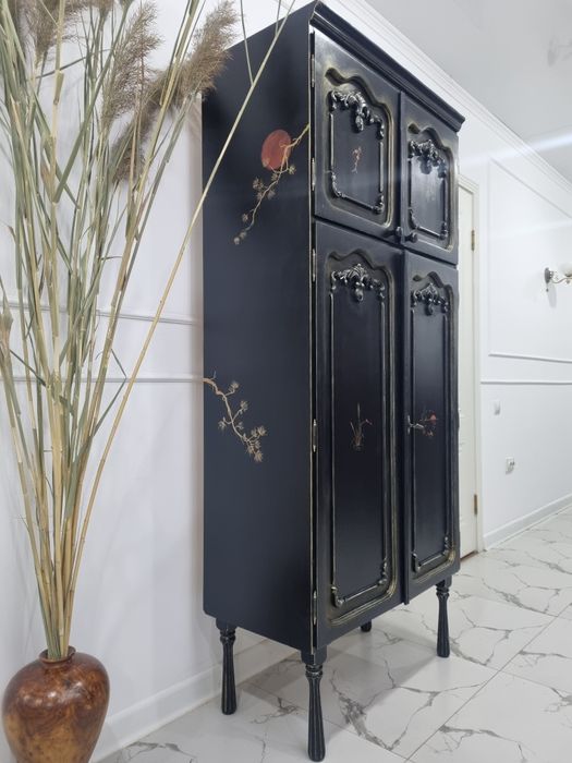 Интерьерный Шкаф -Винтаж