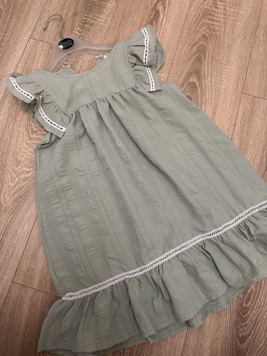 Продам платья для девочки