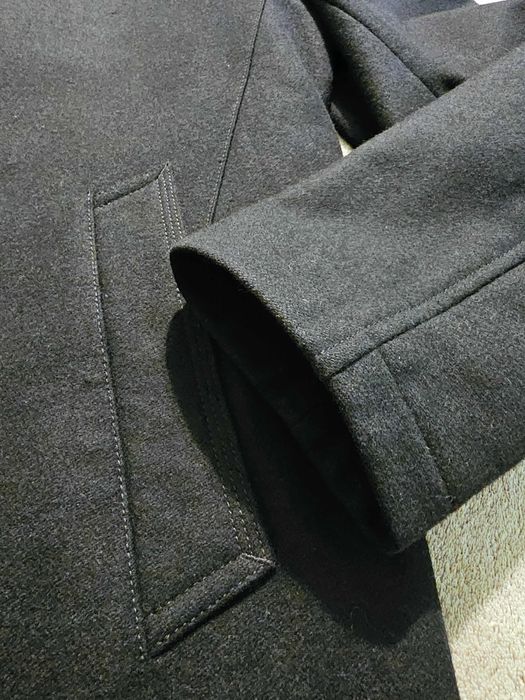 BOSS - Модерно вълнено палто