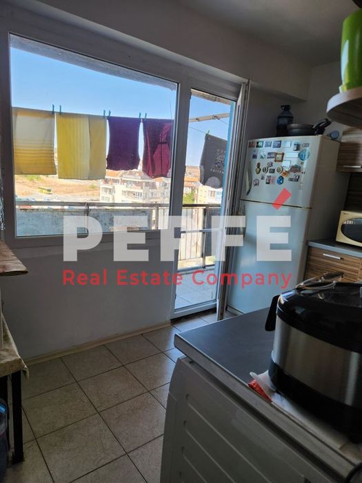 Продава се Двустаен апартамент в Бургас, Меден рудник - зона В - 67 кв.м за 1105 €/кв.м - Снимка #4