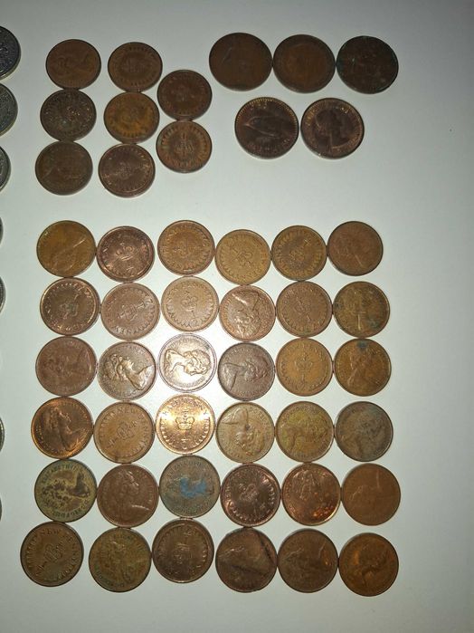 Огромен лот над 1000 монети