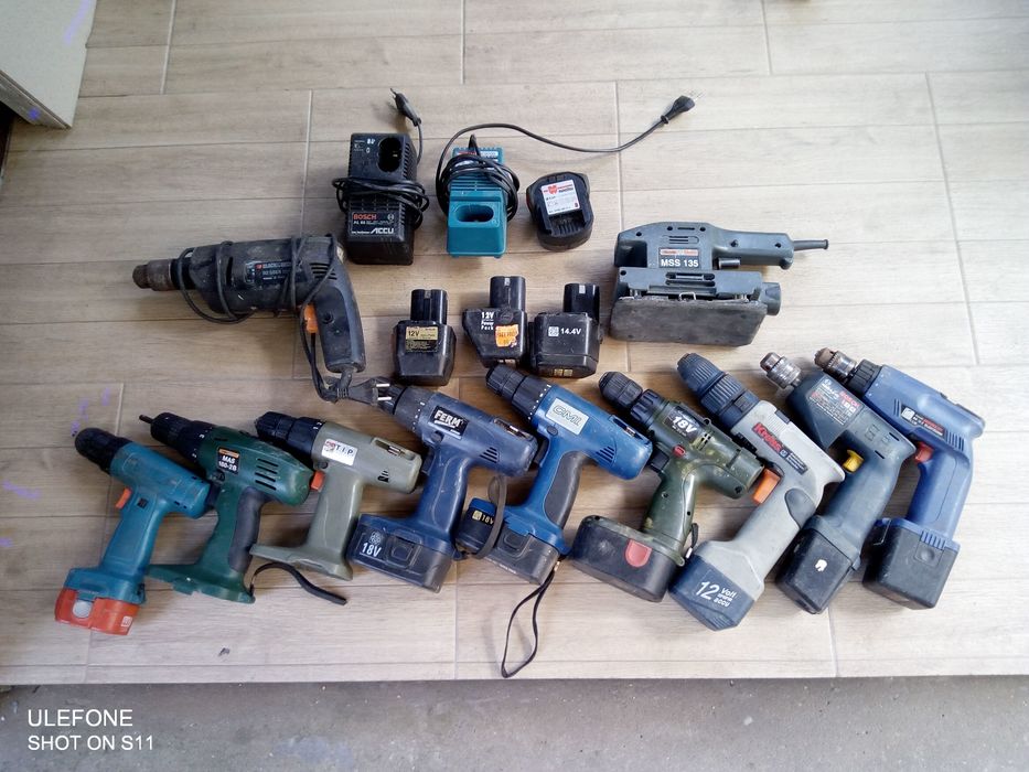 Винтоверт,батерия,зарядно