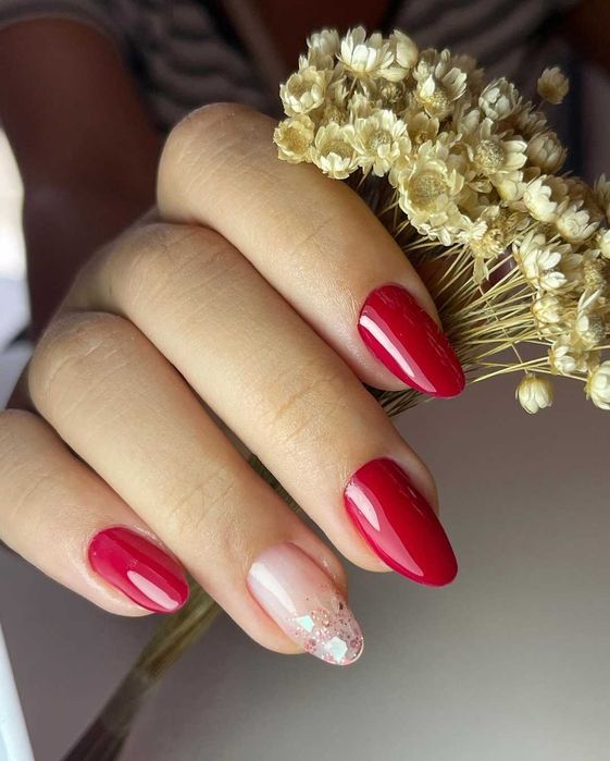 Мастер по маникюру