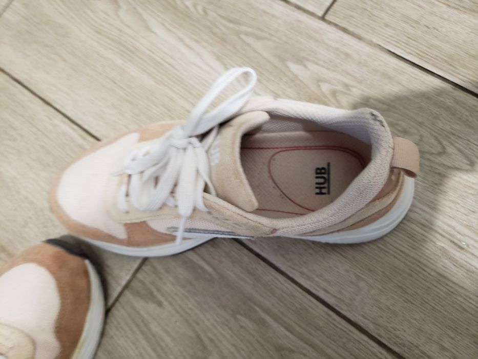 Adidasi HUB ( dama )