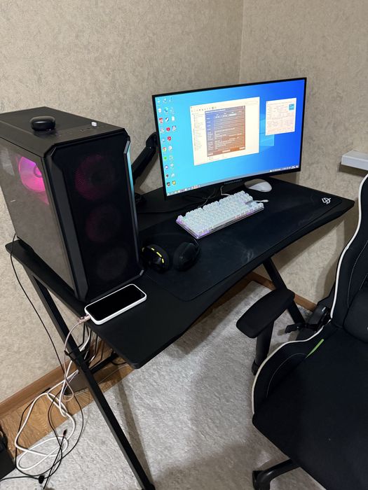 Продам компьютер все вместе стол стулья