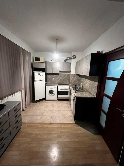 Дава се под наем Двустаен апартамент в Търговище, Вароша - 60 кв.м за 204 € - Снимка #3