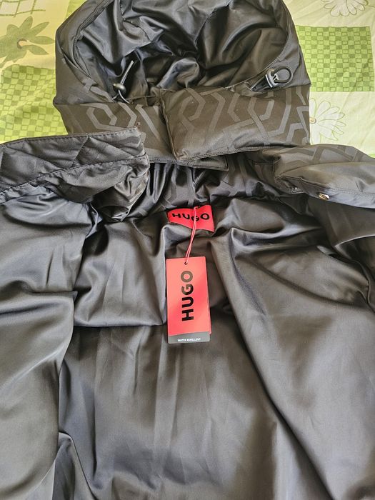Нов модел зимно яке -  Hugo Boss