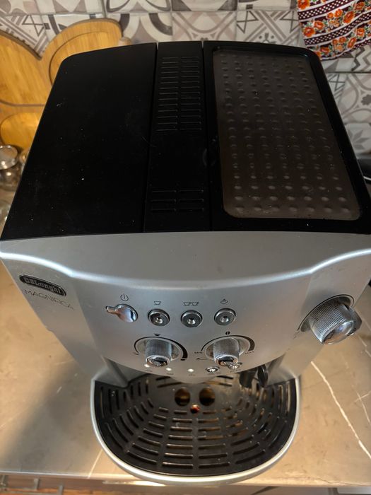 Робот DeLonghi Magnifica
