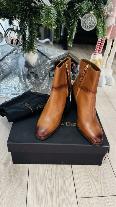 Ghete piele Massimo Dutti