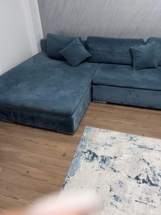 Vand canapea extensibila + 4 scaune