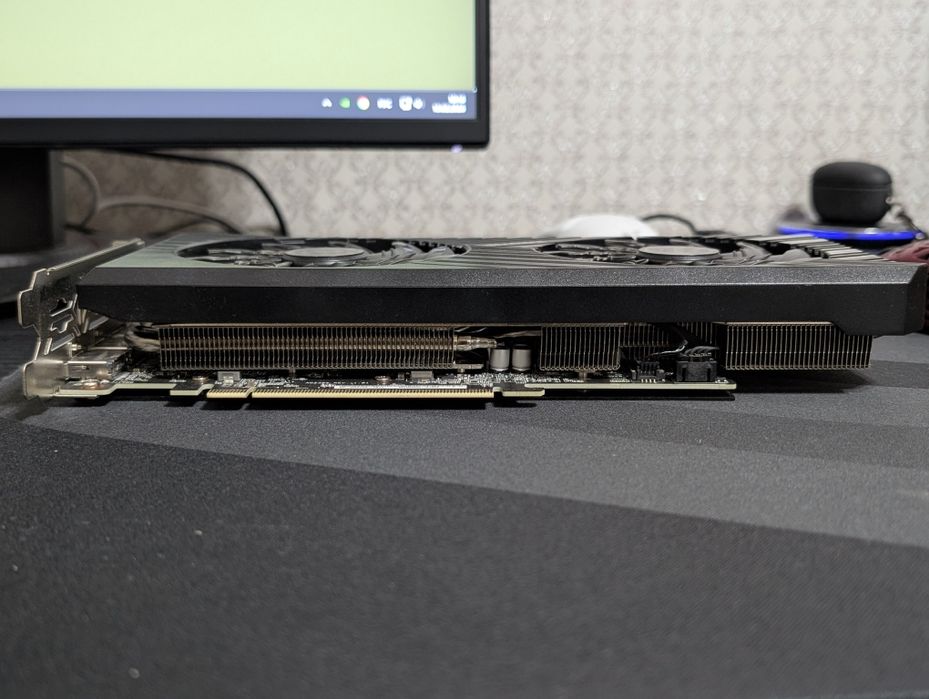 RX7600XT CL 16GB видеокарта