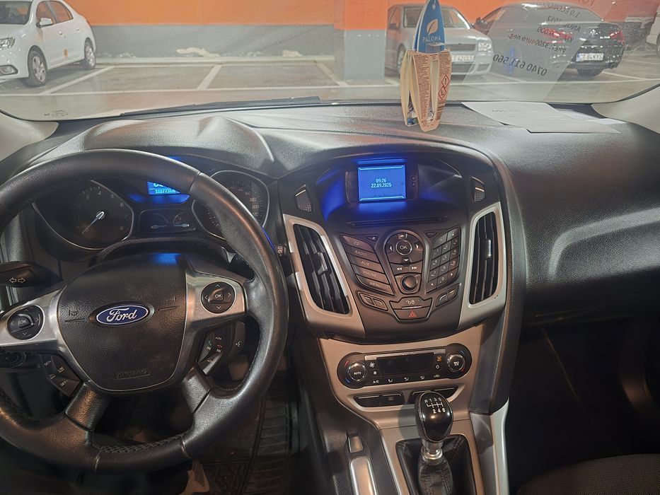 FORD Focus 2012 — imagine 5