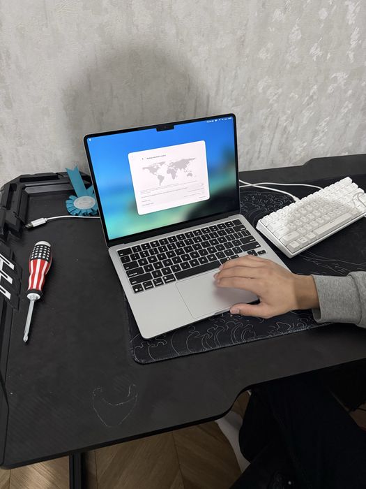 Maccbook m4 16oz