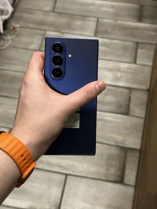 Samsung Z fold 7 12/256