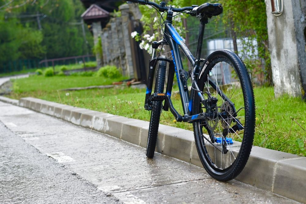 Vând bicicleta rockrider st120