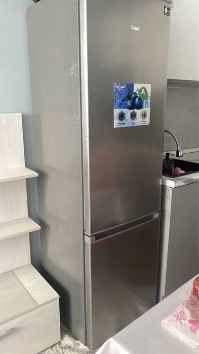 Продам холодильник новый