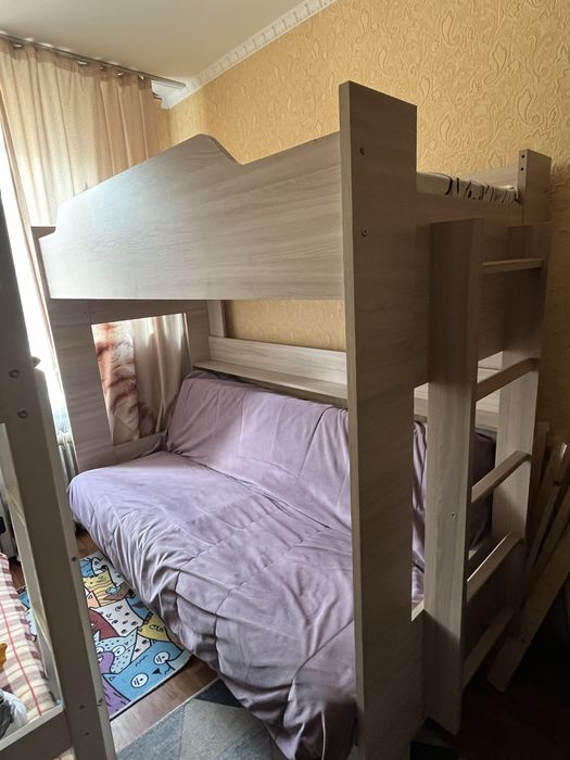 Двухярусные кровати