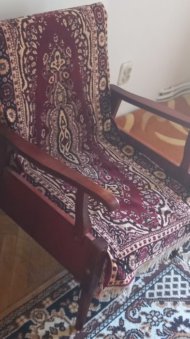 Vand fotoliile din imagini
